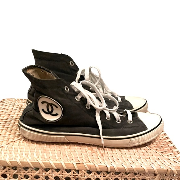 CHANEL Shoes - CHANEL Black High Top Sneakers